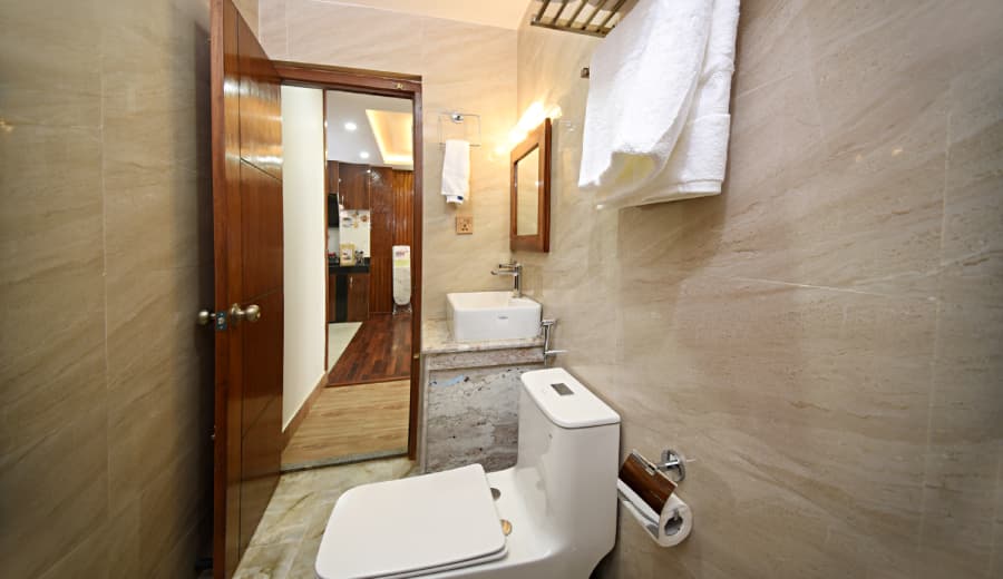 Family Suite Washroom